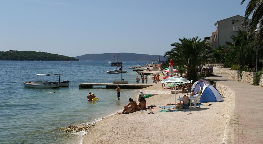 Apartments Silvana Trogir Exterior foto