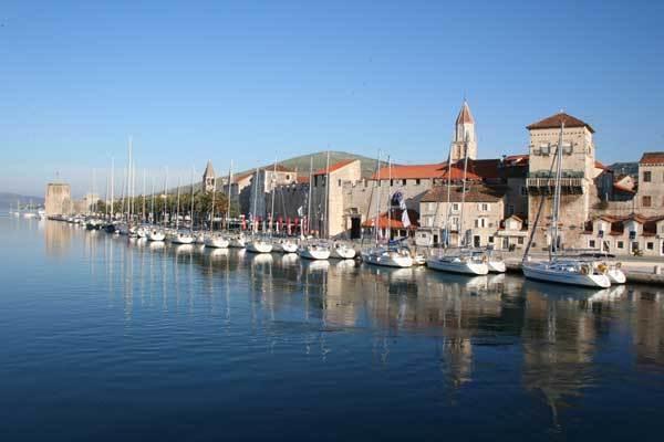 Apartments Silvana Trogir Exterior foto